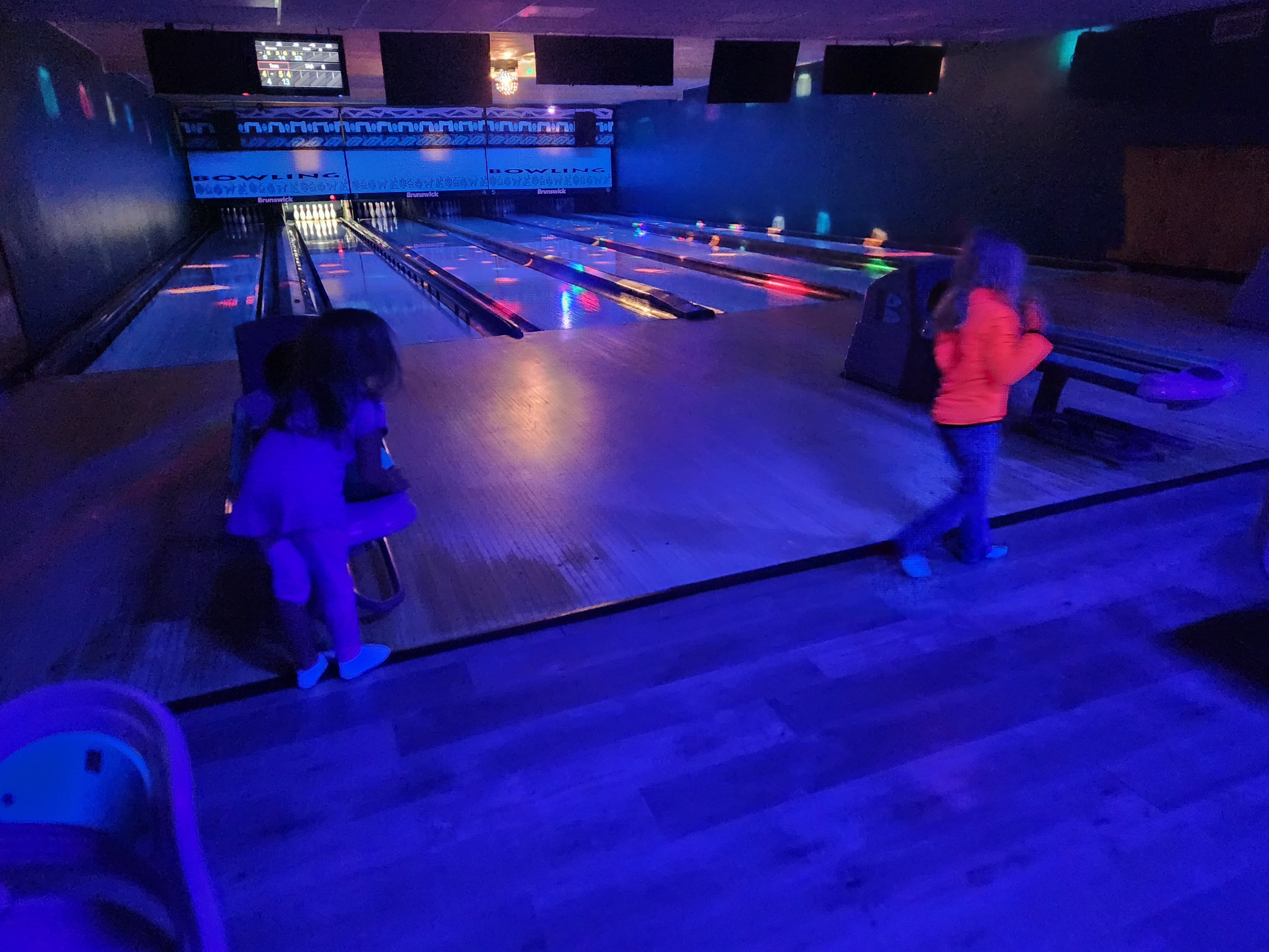 Bowling - 1 hour rental 3